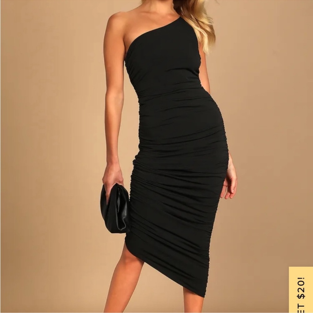 Lulu's Black Ruched One Shoulder Dress